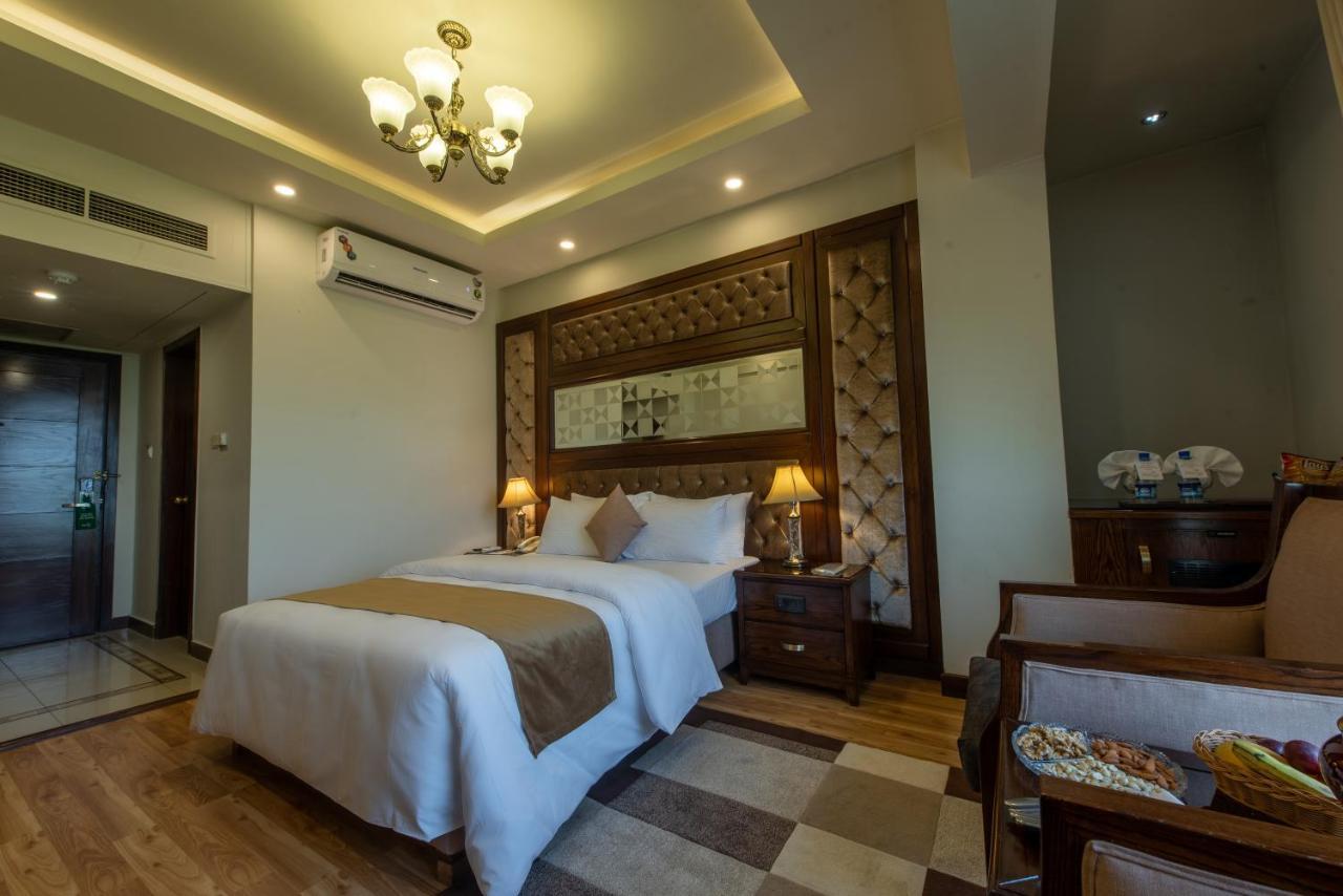 Envoy Continental Hotel Islamabad Eksteriør billede
