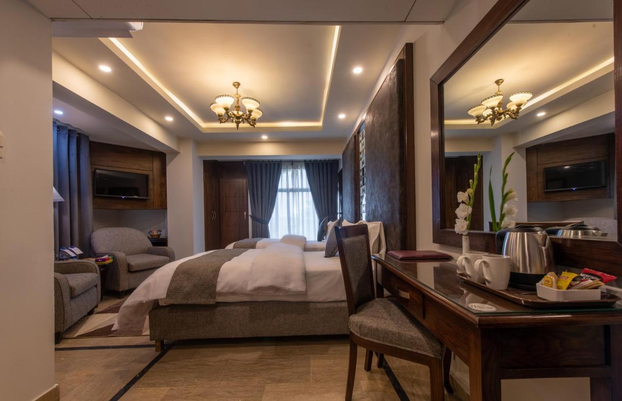 Envoy Continental Hotel Islamabad Eksteriør billede